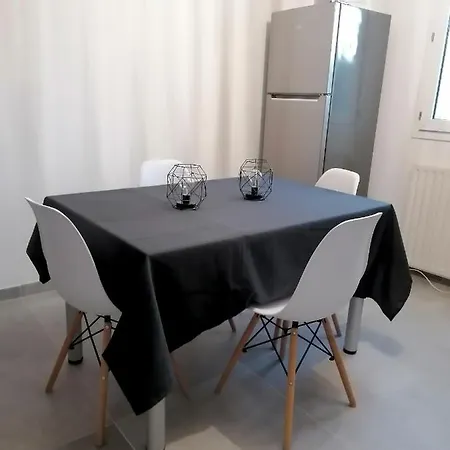 5 Min De La Plage, 1 Min Centre Fréjus